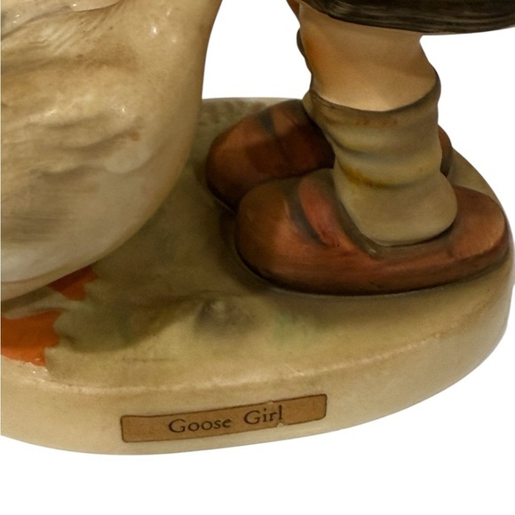 Hummel #47/0 Goose Girl 1950s Marked and Signed Hard  to Find  Vintage 5 inches - Picture 3 of 6